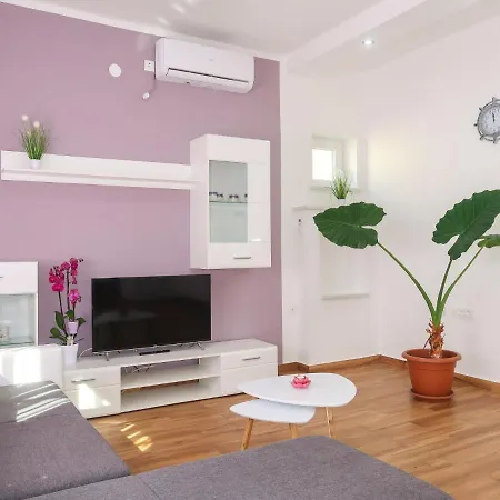 Apartment Valentina-3 By Interhome Novi Vinodolski
