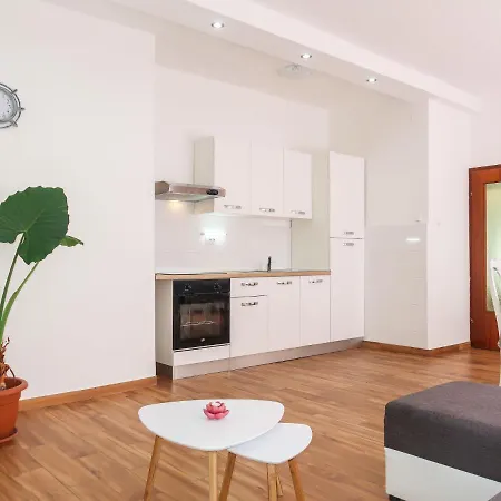 Valentina - Nov110 By Interhome Apartment